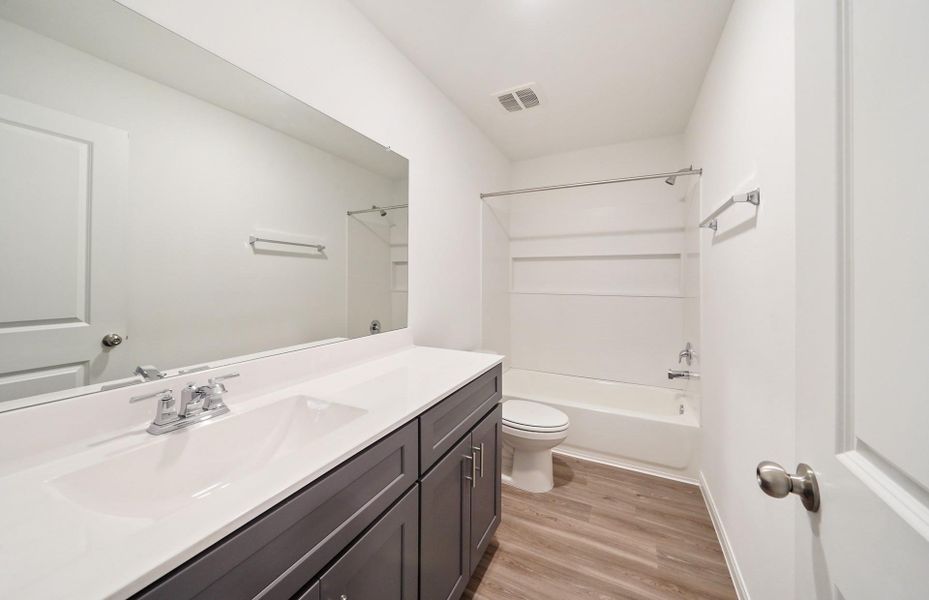 MODEL HOME images may NOT be consistent with the finished product.