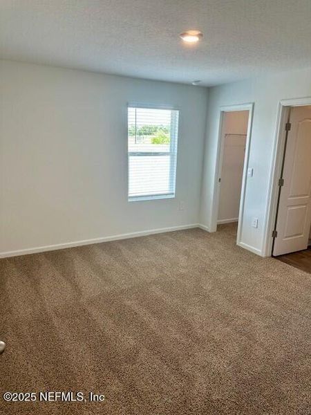 Spacious, unfurnished interior of a new home in Corsair, Middleburg (Image 22).