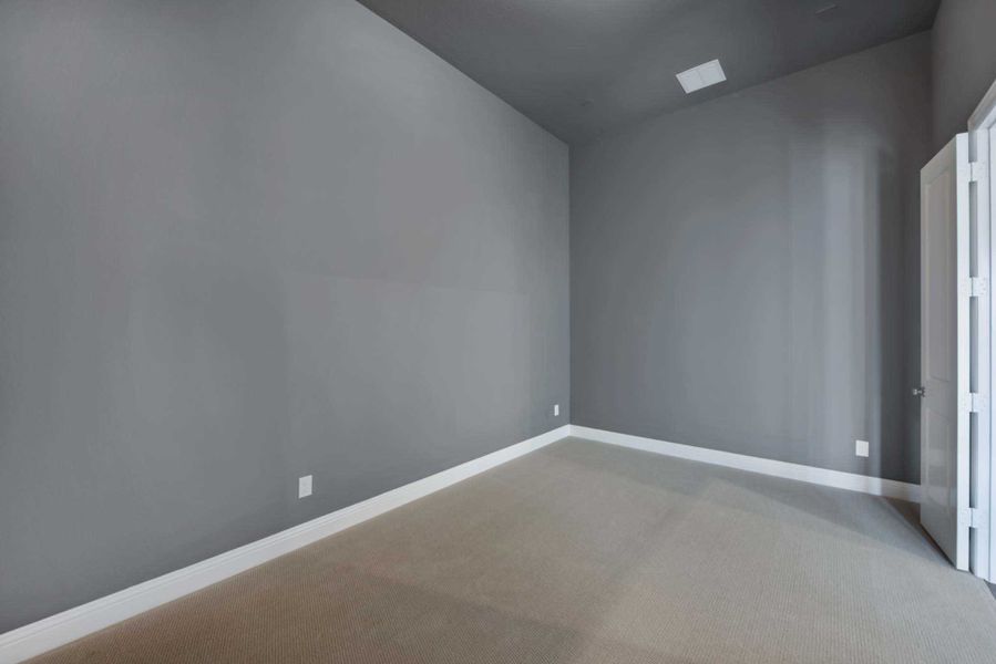 Representative unfurnished interior of a home built from the 217 by Highland Homes in Cross Creek West, Fulshear (Image 23).