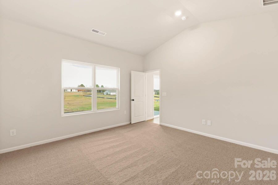 Spacious, unfurnished interior of a new home in Stagecoach Station, Gastonia (Image 14). Spacious, unfurnished interior of a new home in Stagecoach Station, Gastonia (Image 14).