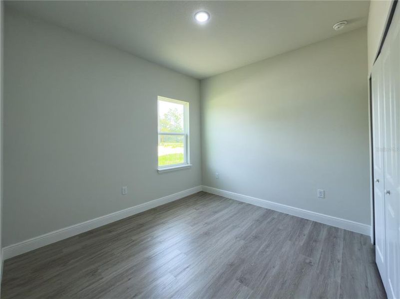 Spacious, unfurnished interior of a new home in , Ocala (Image 13).