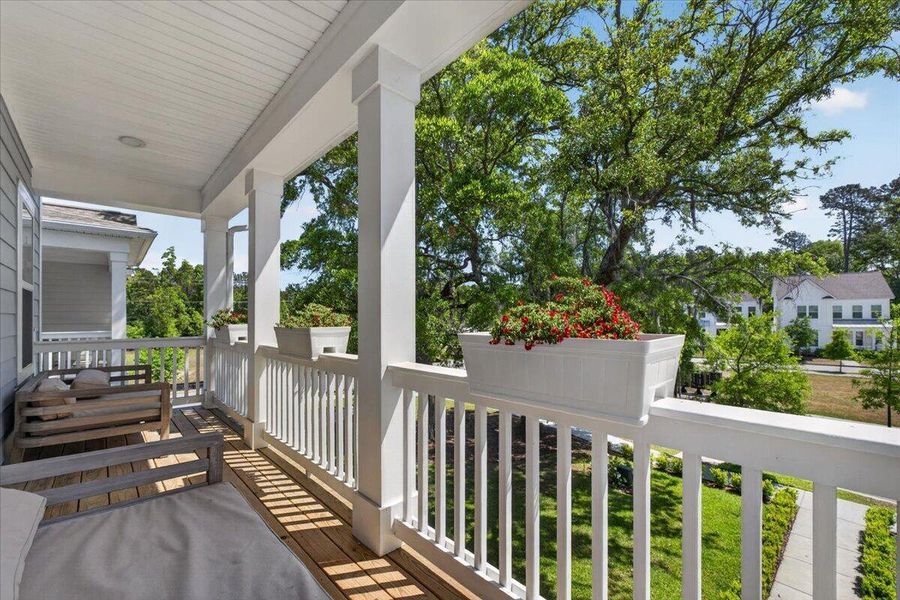 Exterior details and patio area of a home in Oak Bluff, Charleston (Image 4).
