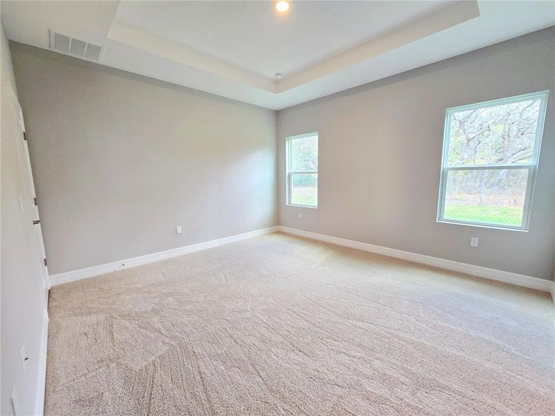 Spacious, unfurnished interior of a new home in , Homosassa (Image 78).