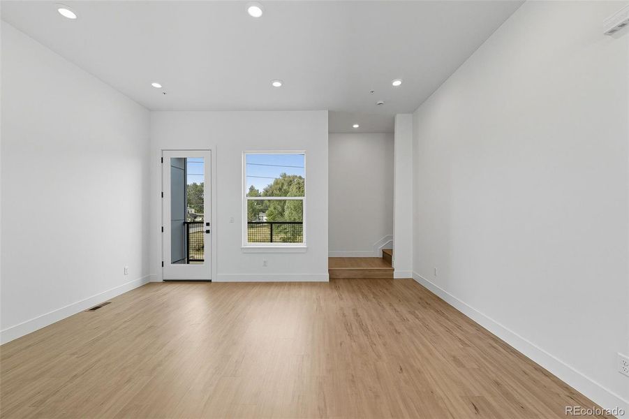 Spacious, unfurnished interior of a new home in , Lakewood (Image 35).