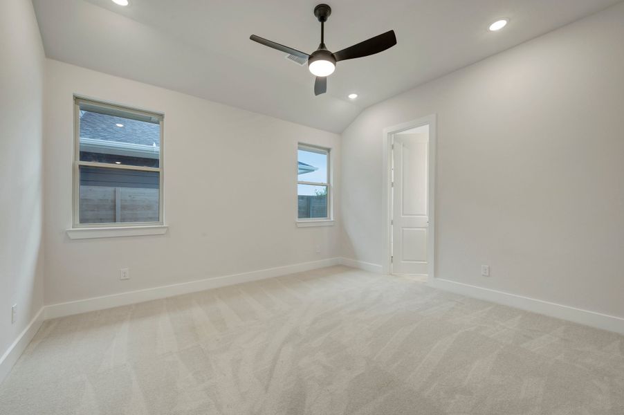 Spacious, unfurnished interior of a new home in Painted Tree, McKinney (Image 12).