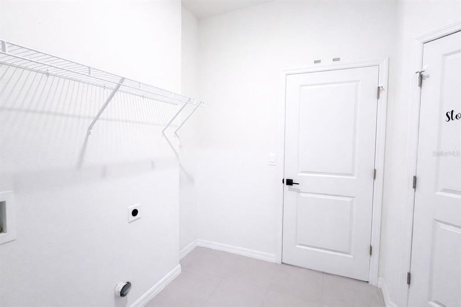 Spacious, unfurnished interior of a new home in Ocala Preserve, Ocala (Image 21).