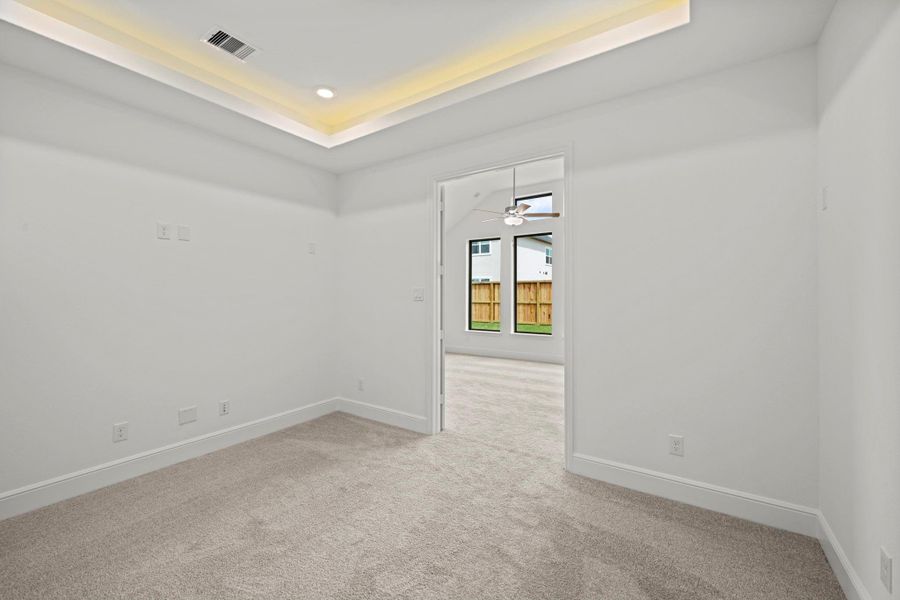 Spacious, unfurnished interior of a new home in Dunham Pointe, Cypress (Image 28). Spacious, unfurnished interior of a new home in Dunham Pointe, Cypress (Image 28).