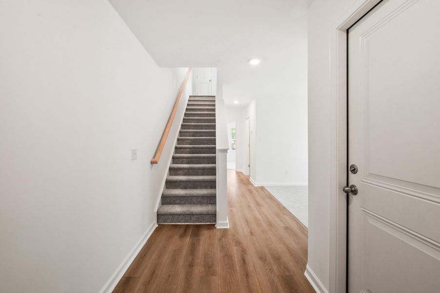 Spacious, unfurnished interior of a new home in Clear Springs Townhomes, North Charleston (Image 24).