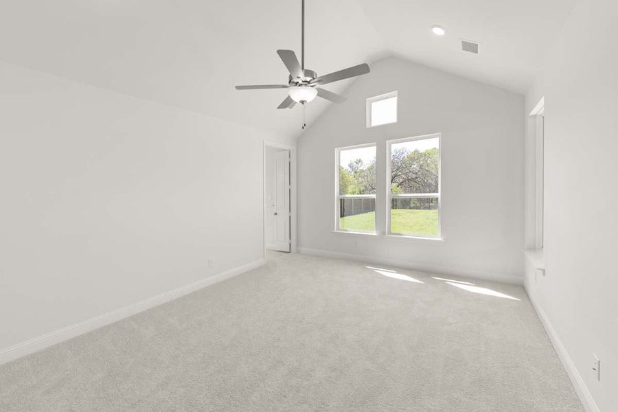 Spacious, unfurnished interior of a new home in The Reserve at Spiritas Ranch, Little Elm (Image 24).