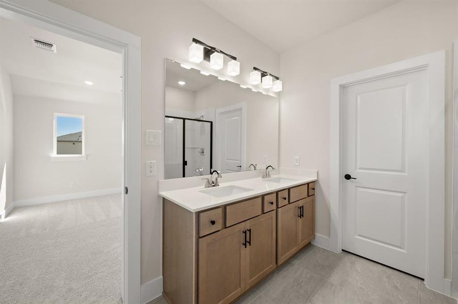 1601 Laurel- Primary Suite-3