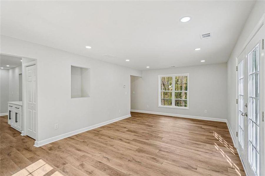Spacious, unfurnished interior of a new home in , Grayson (Image 38).
