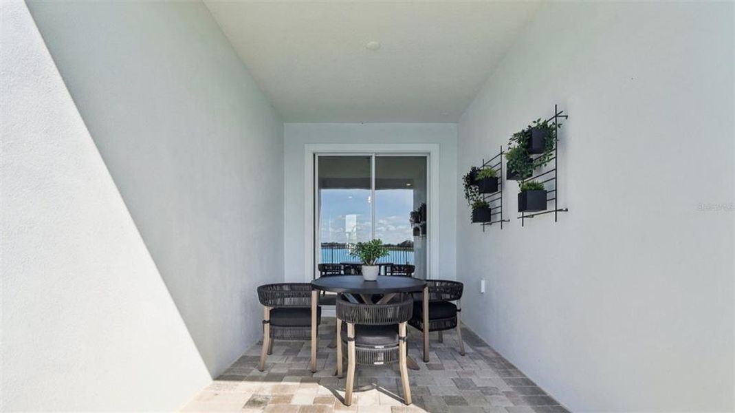Furnished interior view inside a new home in Isla Mirada, San Antonio (Image 9).
