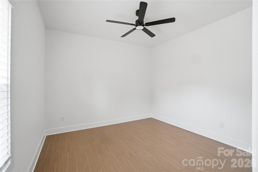 Secondary bedroom Secondary bedroom