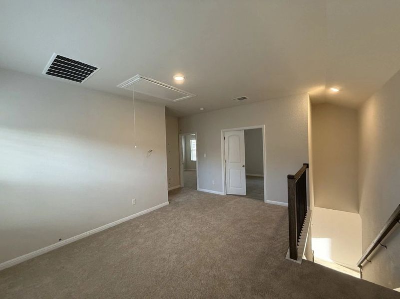 Spacious, unfurnished interior of a new home in The Cottages at La Cima, San Marcos (Image 18).
