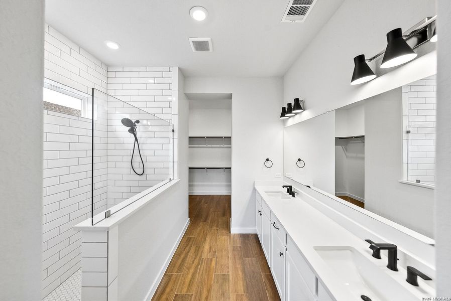 Furnished interior view inside a new home in Davis Ranch 60', San Antonio (Image 19).