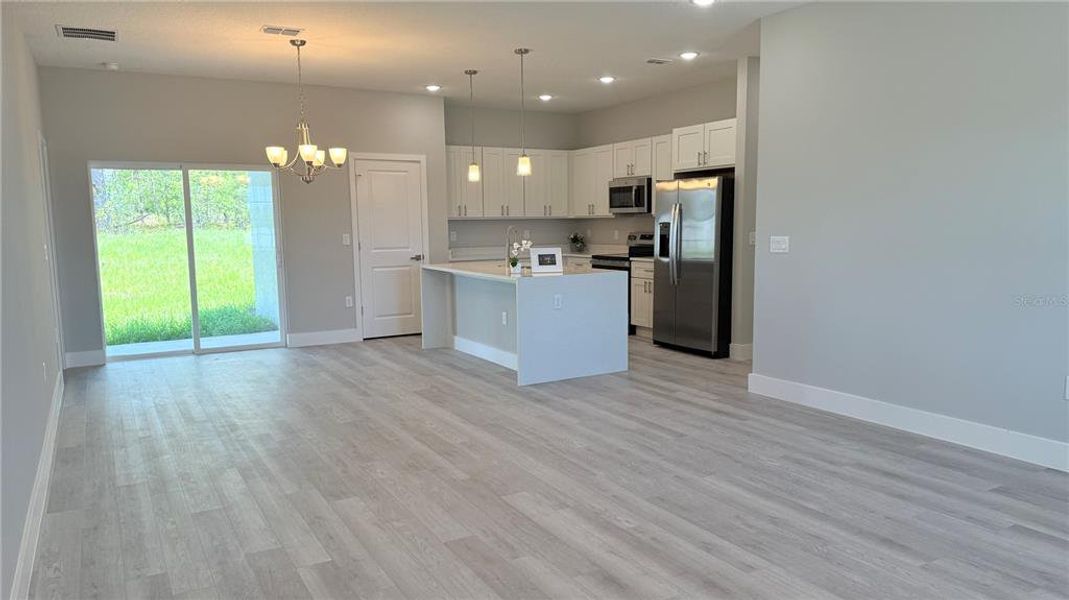 Spacious, unfurnished interior of a new home in , Ocala (Image 22).