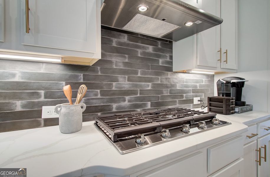 Furnished interior view inside a new home in Rosewood Lake Estates, Hoschton (Image 14).