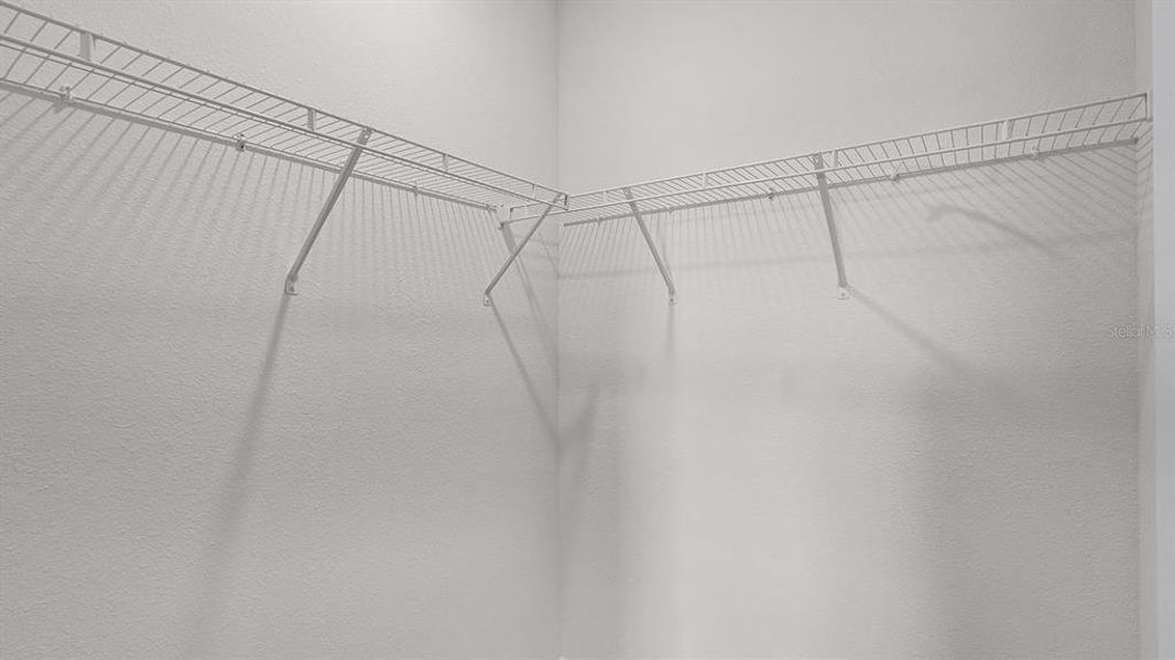 Spacious, unfurnished interior of a new home in Harmony at Lake Eloise, Winter Haven (Image 19).