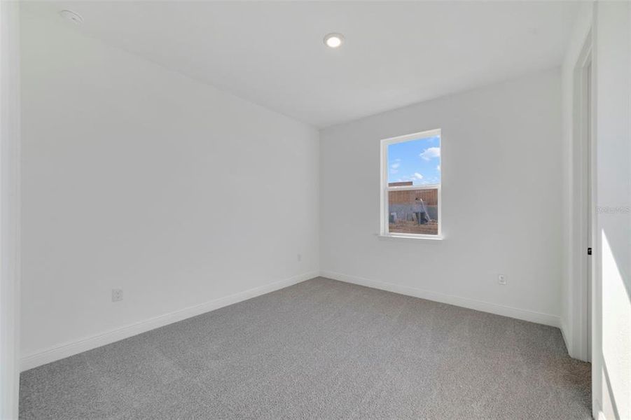 Spacious, unfurnished interior of a new home in Vintner Reserve, Clermont (Image 18). Spacious, unfurnished interior of a new home in Vintner Reserve, Clermont (Image 18).