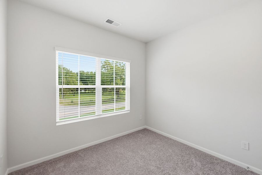Spacious, unfurnished interior of a new home in Lakeview Village, Charlotte (Image 20).
