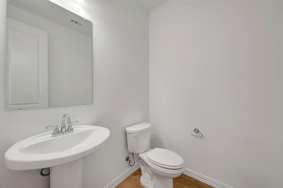 Image 40 of a home in Lilyana. Image 40 of a home in Lilyana.