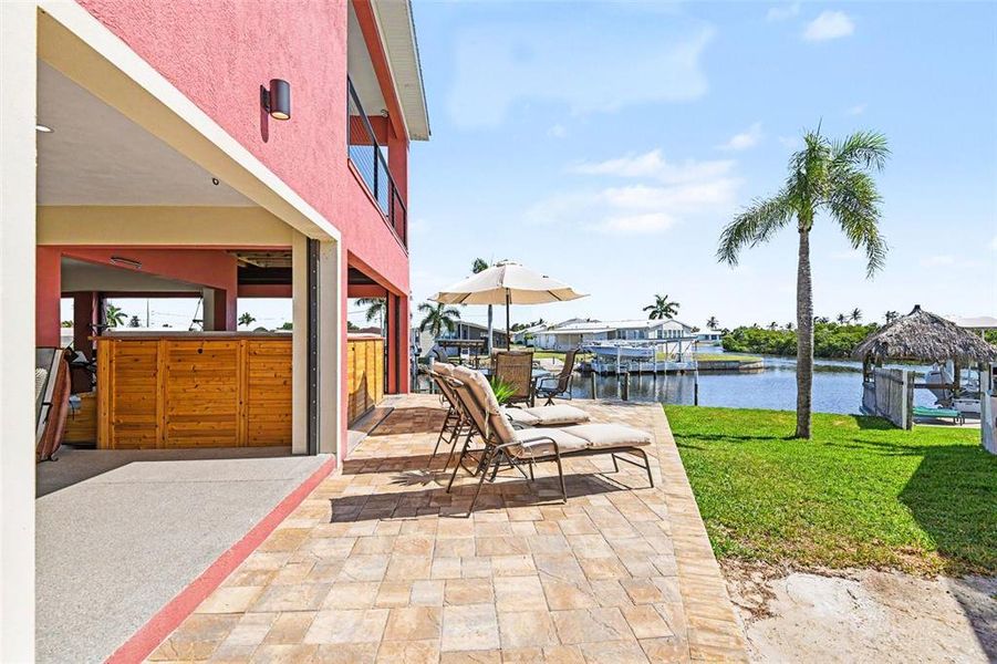 Exterior details and patio area of a home in , Punta Gorda (Image 20).