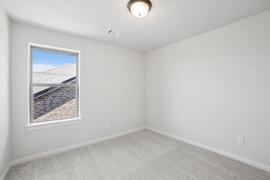 Spacious, unfurnished interior of a new home in Creekshaw – Gardens, Royse City (Image 28).