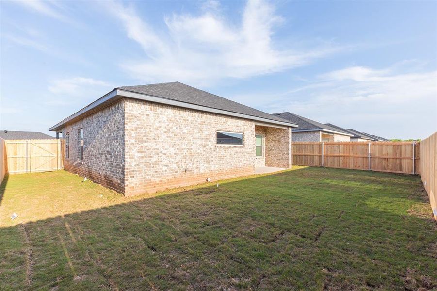 Exterior details and patio area of a home in , Abilene (Image 3).