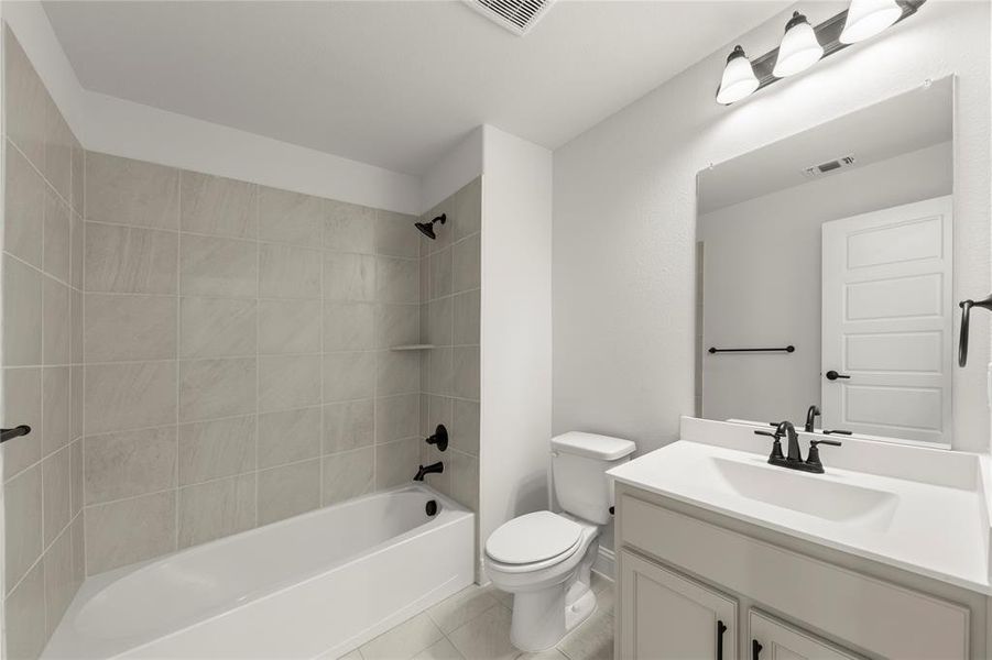 Furnished interior view inside a new home in Lovers Landing, Forney (Image 6). Furnished interior view inside a new home in Lovers Landing, Forney (Image 6).