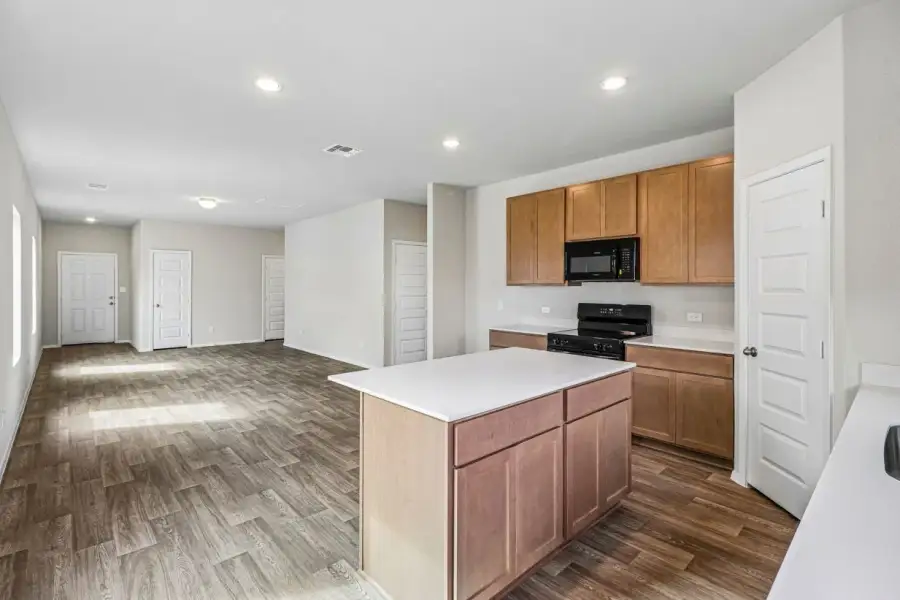 Furnished interior view inside a new home in Edgebrooke, Pflugerville (Image 9).