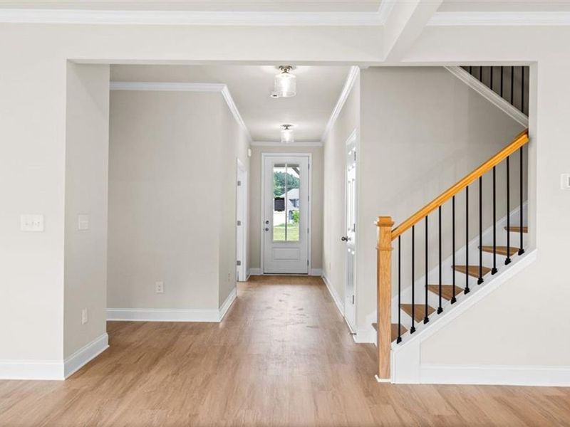 Spacious, unfurnished interior of a new home in Wehunt Meadows, Hoschton (Image 20).