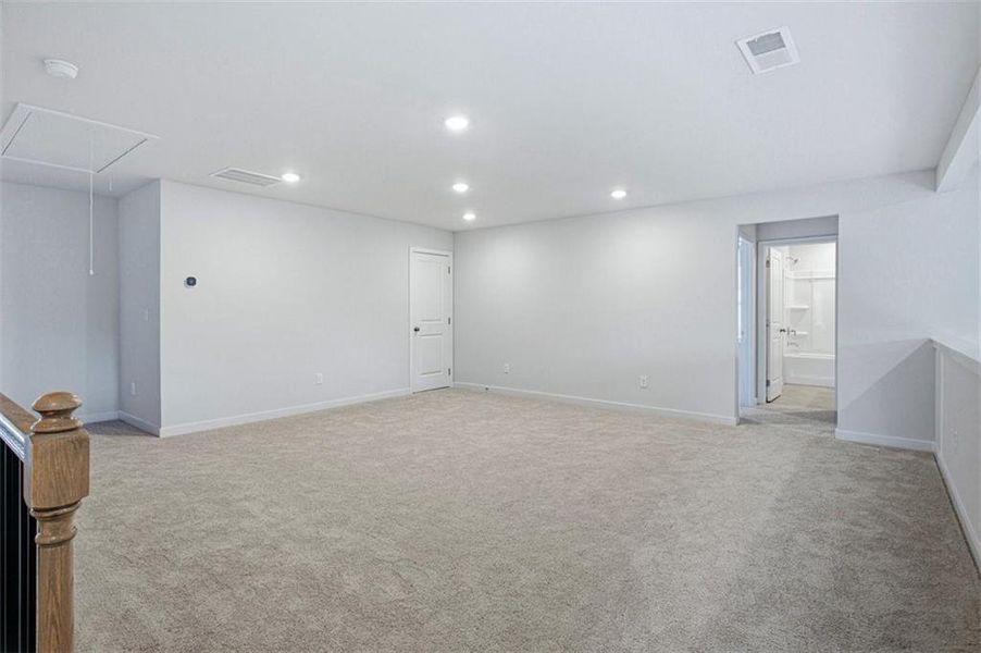 Spacious, unfurnished interior of a new home in Conner Farm, Dawsonville (Image 21).