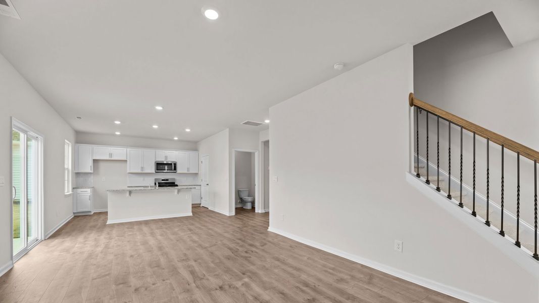 Spacious, unfurnished interior of a new home in West New Bern, New Bern (Image 14).