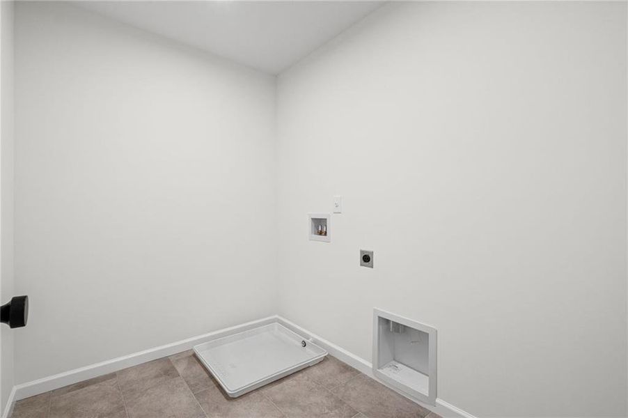 Spacious, unfurnished interior of a new home in Cherry Glen, Euharlee (Image 38). Spacious, unfurnished interior of a new home in Cherry Glen, Euharlee (Image 38).
