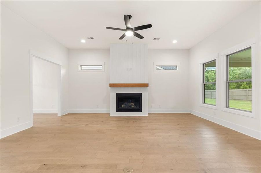 Spacious, unfurnished interior of a new home in Soleil Summit Chase, Snellville (Image 40).