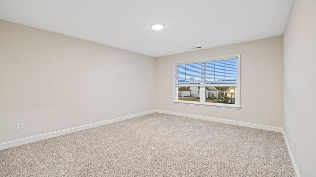 Spacious, unfurnished interior of a new home in Pinebrook, Woodruff (Image 28).
