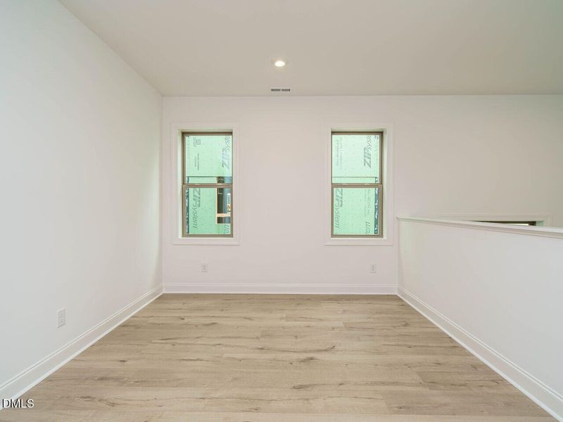 023-1280x960-loft