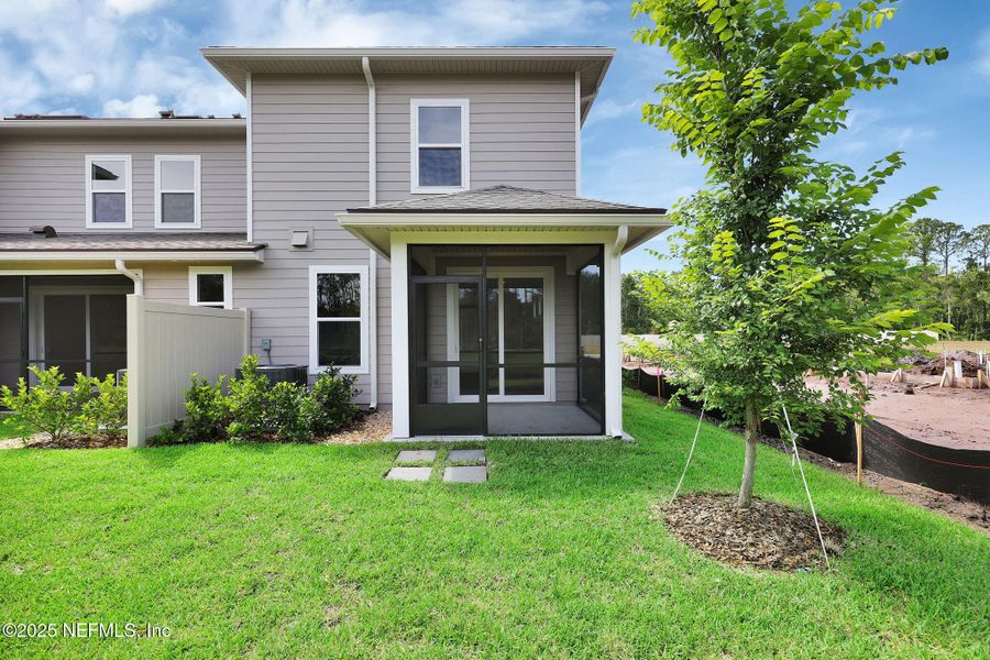 Exterior details and patio area of a home in Woodland Park, Ponte Vedra (Image 4).