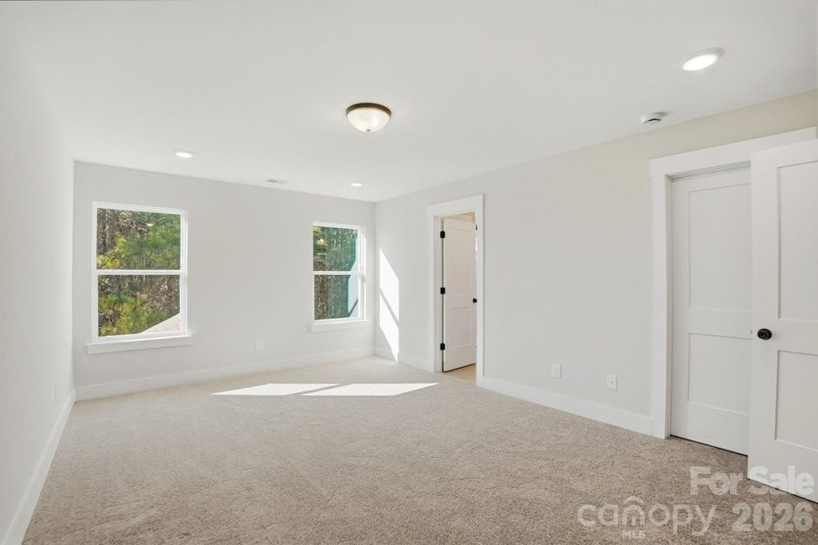 Spacious, unfurnished interior of a new home in , Waxhaw (Image 22).