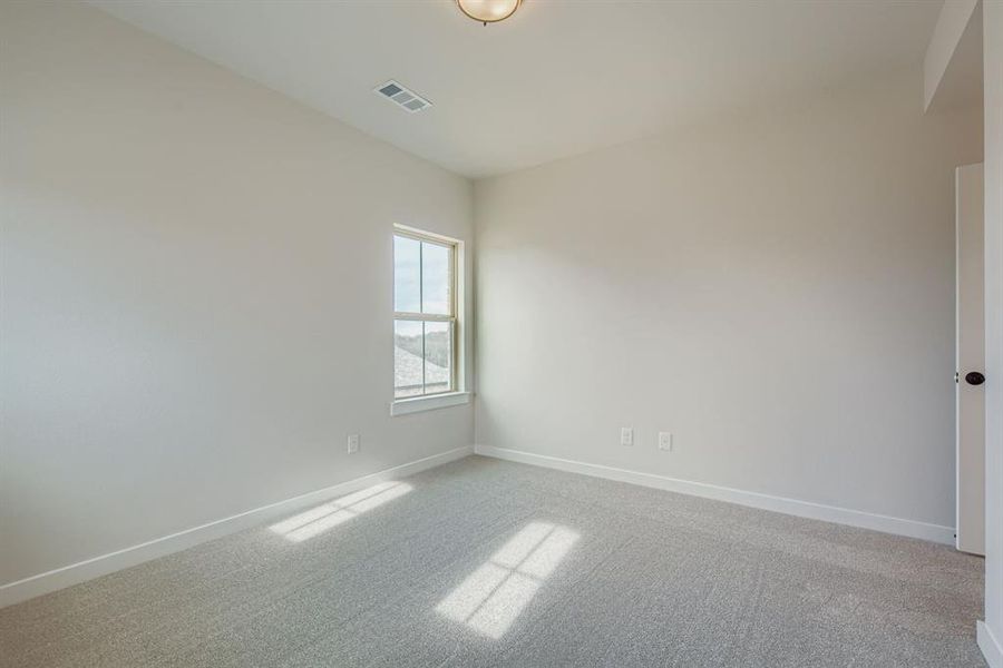 Spacious, unfurnished interior of a new home in Hillstead, Lavon (Image 20).