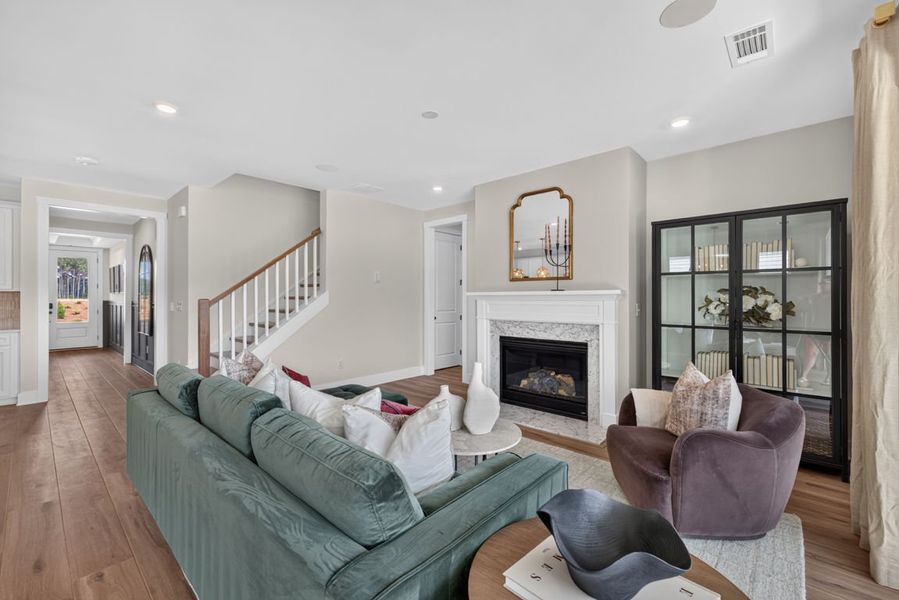 Representative furnished interior of a home built from the Wynfield by Pulte Homes in Everhour, Newnan (Image 39).