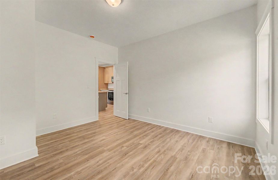 Spacious, unfurnished interior of a new home in , Waynesville (Image 22).