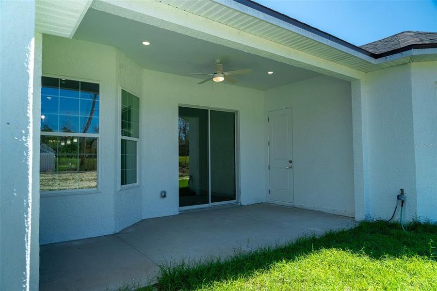 Exterior details and patio area of a home in , Ocala (Image 23).
