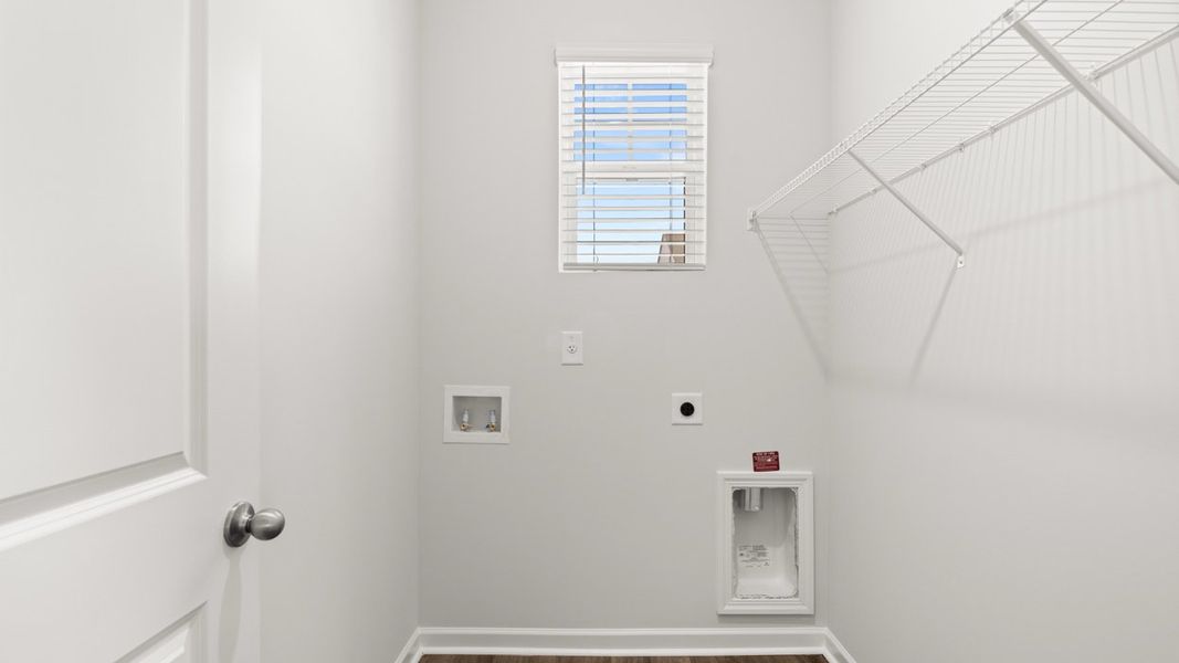 Spacious, unfurnished interior of a new home in Captain's Corner, Grovetown (Image 24).