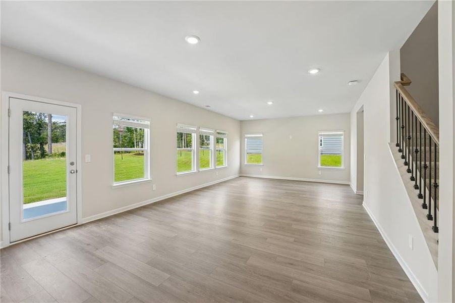 Spacious, unfurnished interior of a new home in Northwoods at Mirror Lake, Villa Rica (Image 38).