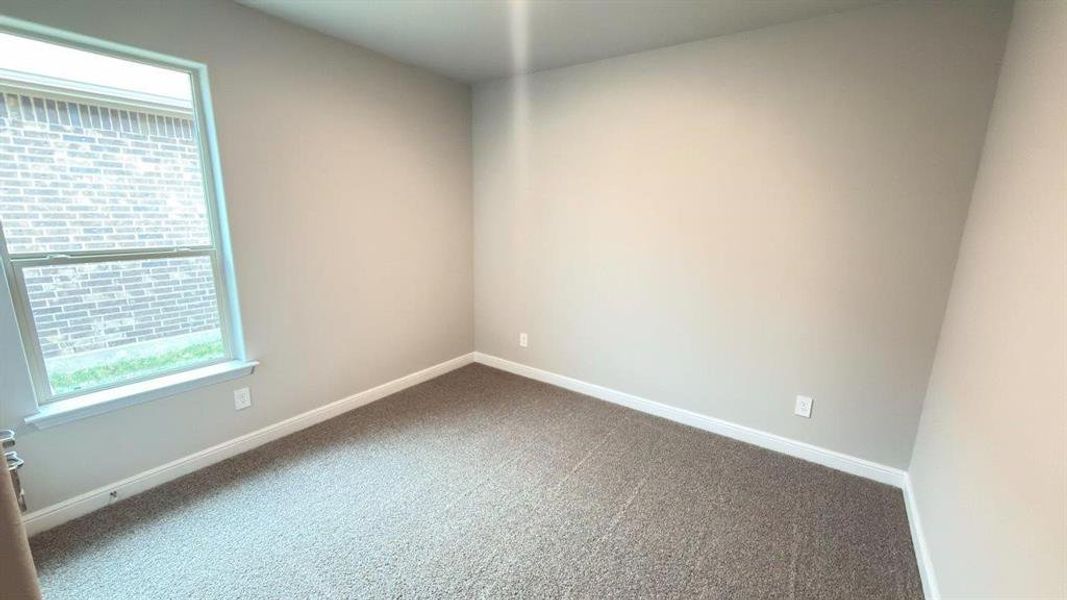 Spacious, unfurnished interior of a new home in Bluestem, Rhome (Image 16).