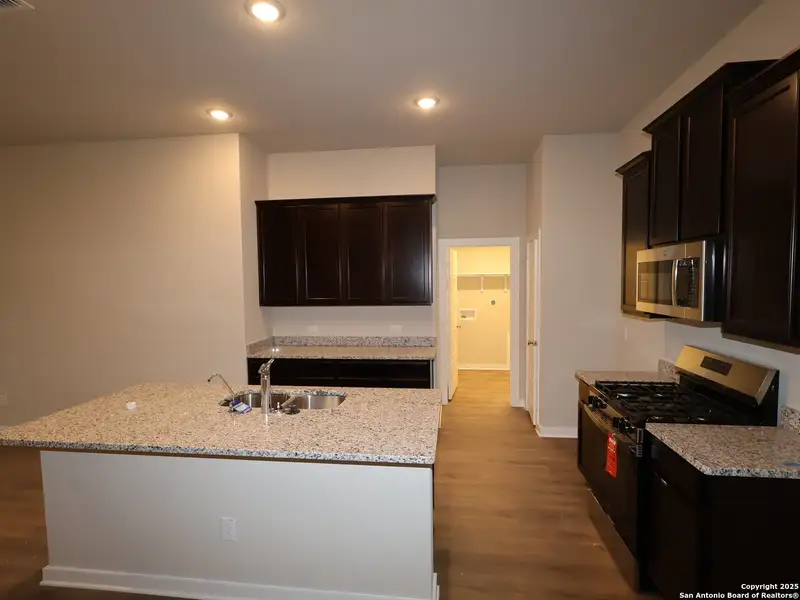 Furnished interior view inside a new home in Winding Brook, San Antonio (Image 2). Furnished interior view inside a new home in Winding Brook, San Antonio (Image 2).