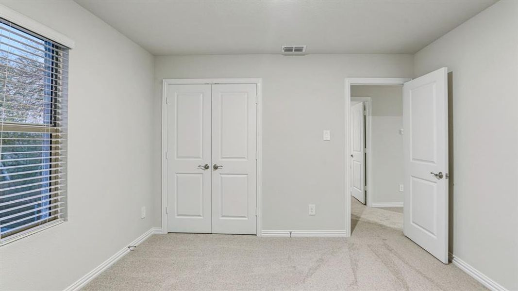 Spacious, unfurnished interior of a new home in Eastridge - Spring Series, McKinney (Image 23).