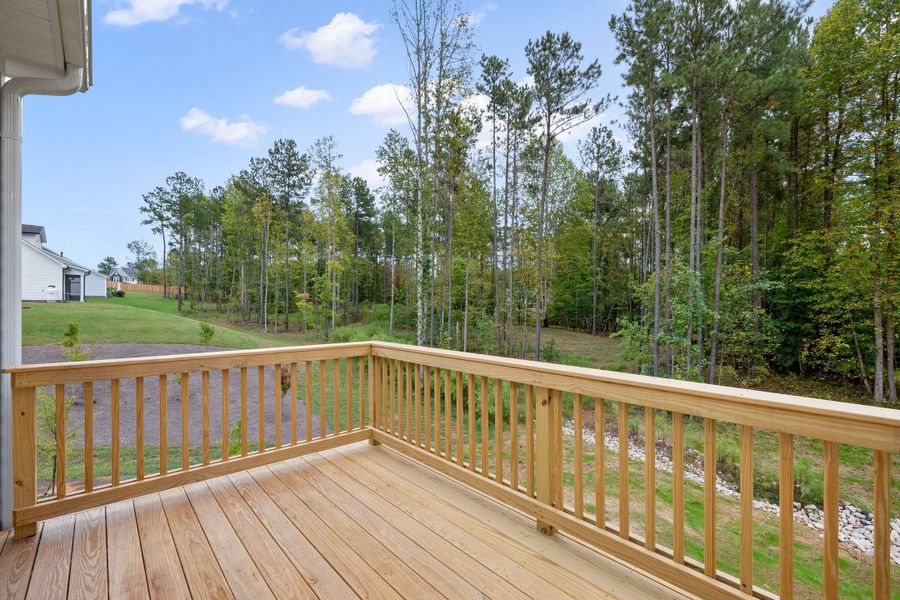 Representative exterior details of a home built from the The Hampton by RobuckHomes in Baylee Ridge, Selma (Image 81).