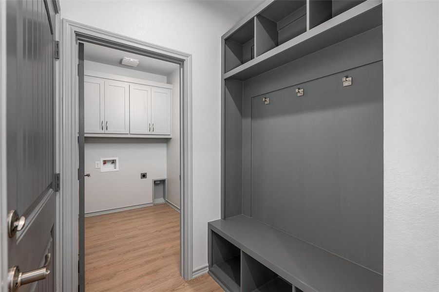 Spacious, unfurnished interior of a new home in , Gun Barrel City (Image 36). Spacious, unfurnished interior of a new home in , Gun Barrel City (Image 36).